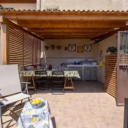 Si-moutique Le Degli Avi Barocche, Con Terrazza Panoramica Apartment *