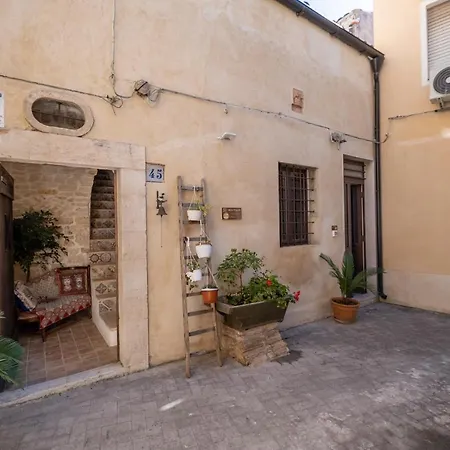 Apartment Si-moutique Le Degli Avi Barocche, Con Terrazza Panoramica
