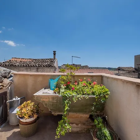 Apartment Si-moutique Le Degli Avi Barocche, Con Terrazza Panoramica Modica