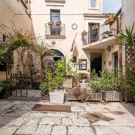 Apartment Si-moutique Le Degli Avi Barocche, Con Terrazza Panoramica *